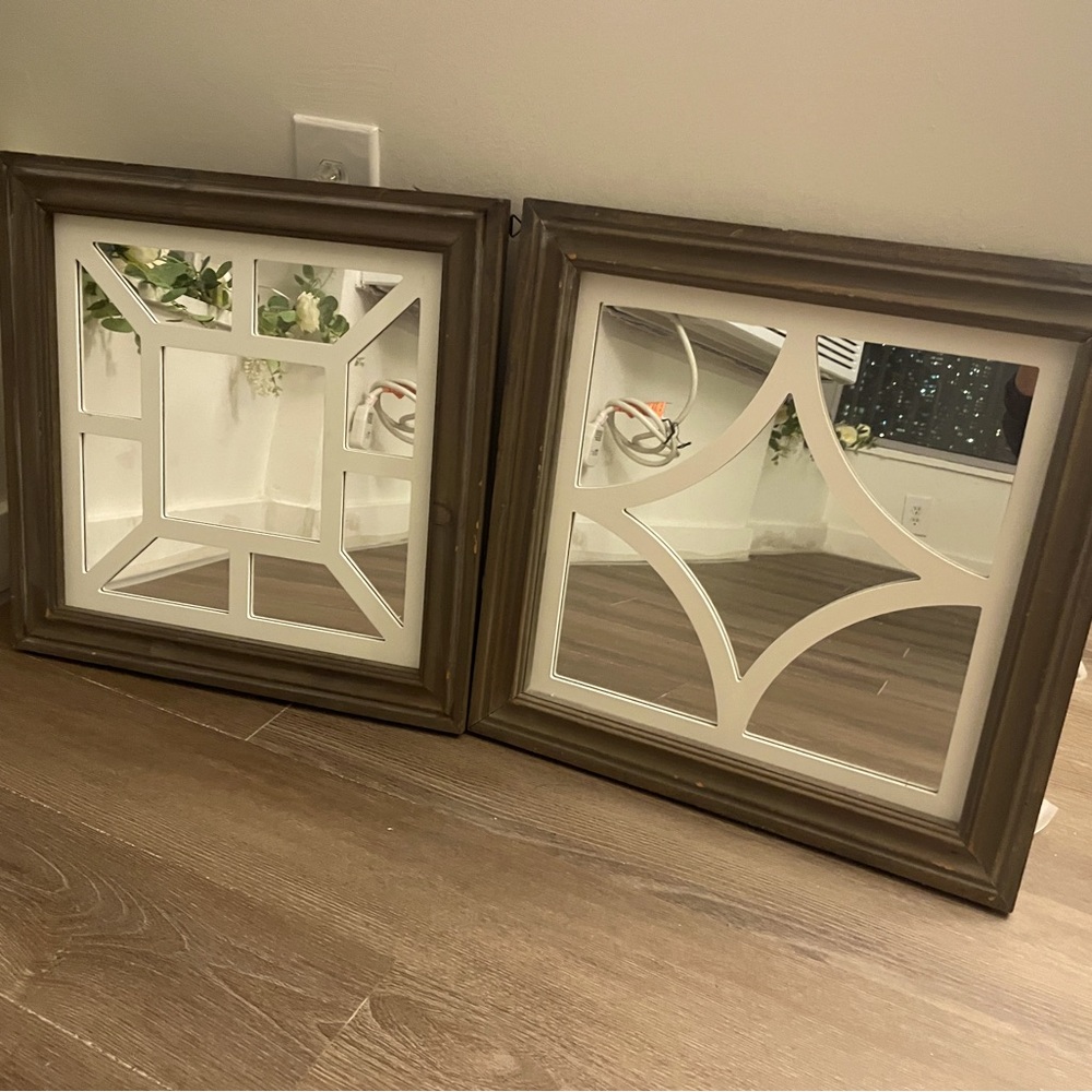 Wall decor - mirror with rustic wooden detailing. Excellent quality’s